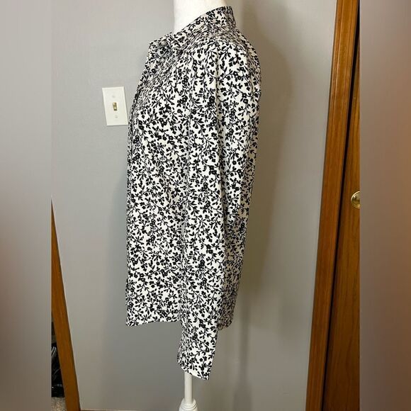 UnTuckit for her women’s black and white floral blouse size 6 BIN I - Picture 3 of 8